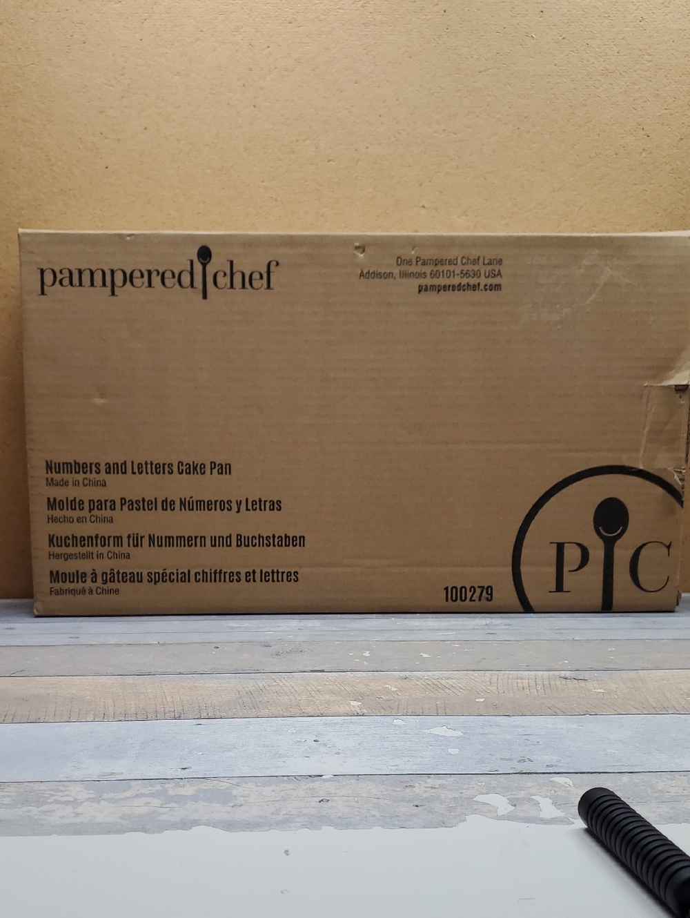 Pampered Chef Numbers and Letters Cake Pan